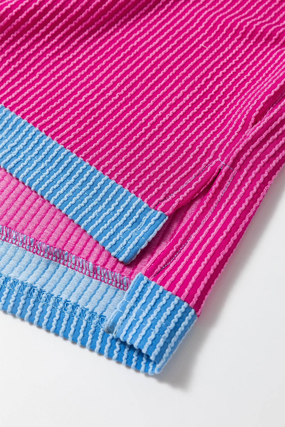 Textured Contrast Trim Round Neck T Shirt: Bright Pink / 75%Polyester+20%Viscose+5%Elastane / XL