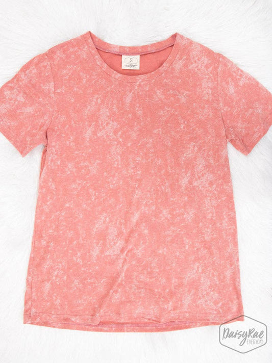 Strawberry Daiquiri Acid Wash Tee: Pink / S