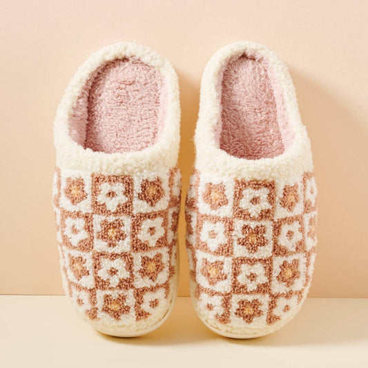 Flower Checker Fuzzy Fleece Soft Slipper: KHAKI / ONE(6)