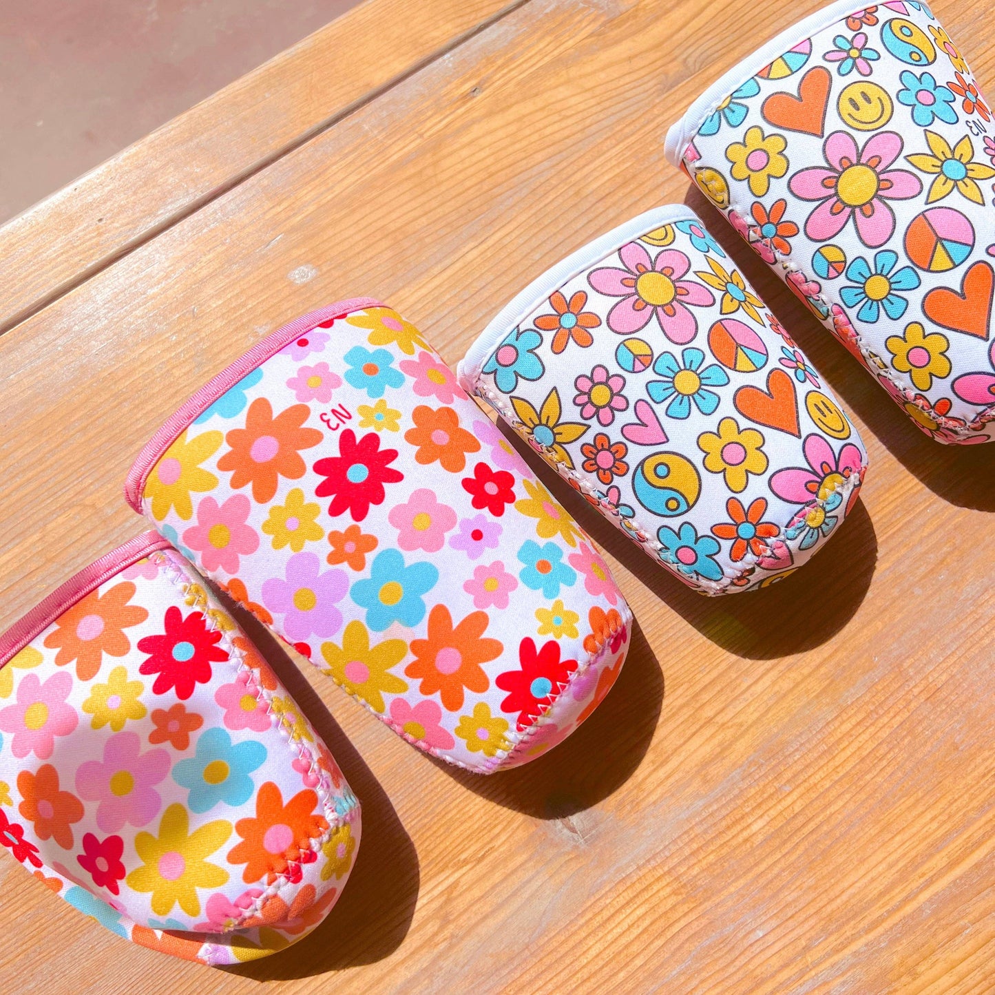 Cutie Cup Cover - Funky Floral - Iced Drink Sleeve: Large / 24oz