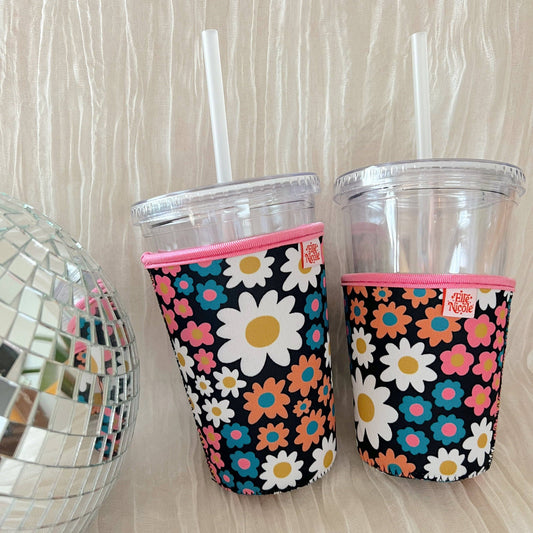 Coffee Cup Cover - Darling Daisies - Iced Drink Sleeve: Small / 16oz