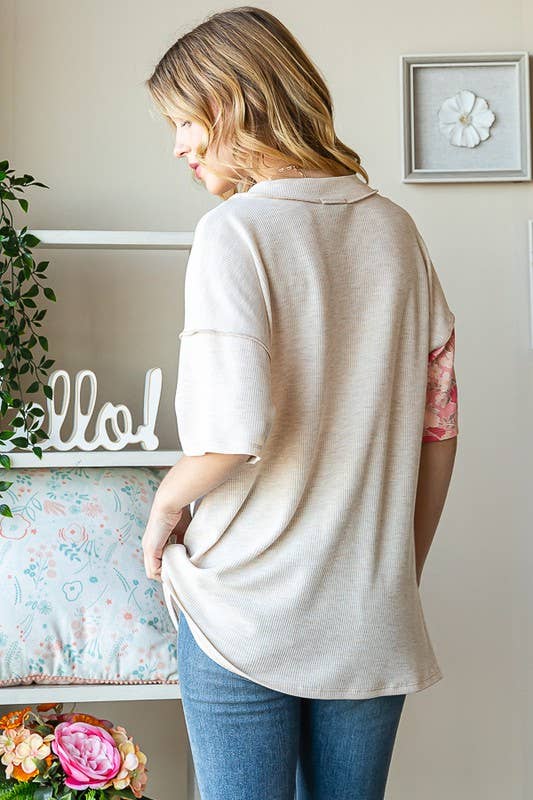 ET7547-12 SOLID AND FLORAL TOP: PEACH / 2-2-2 (1X-2X-3X)