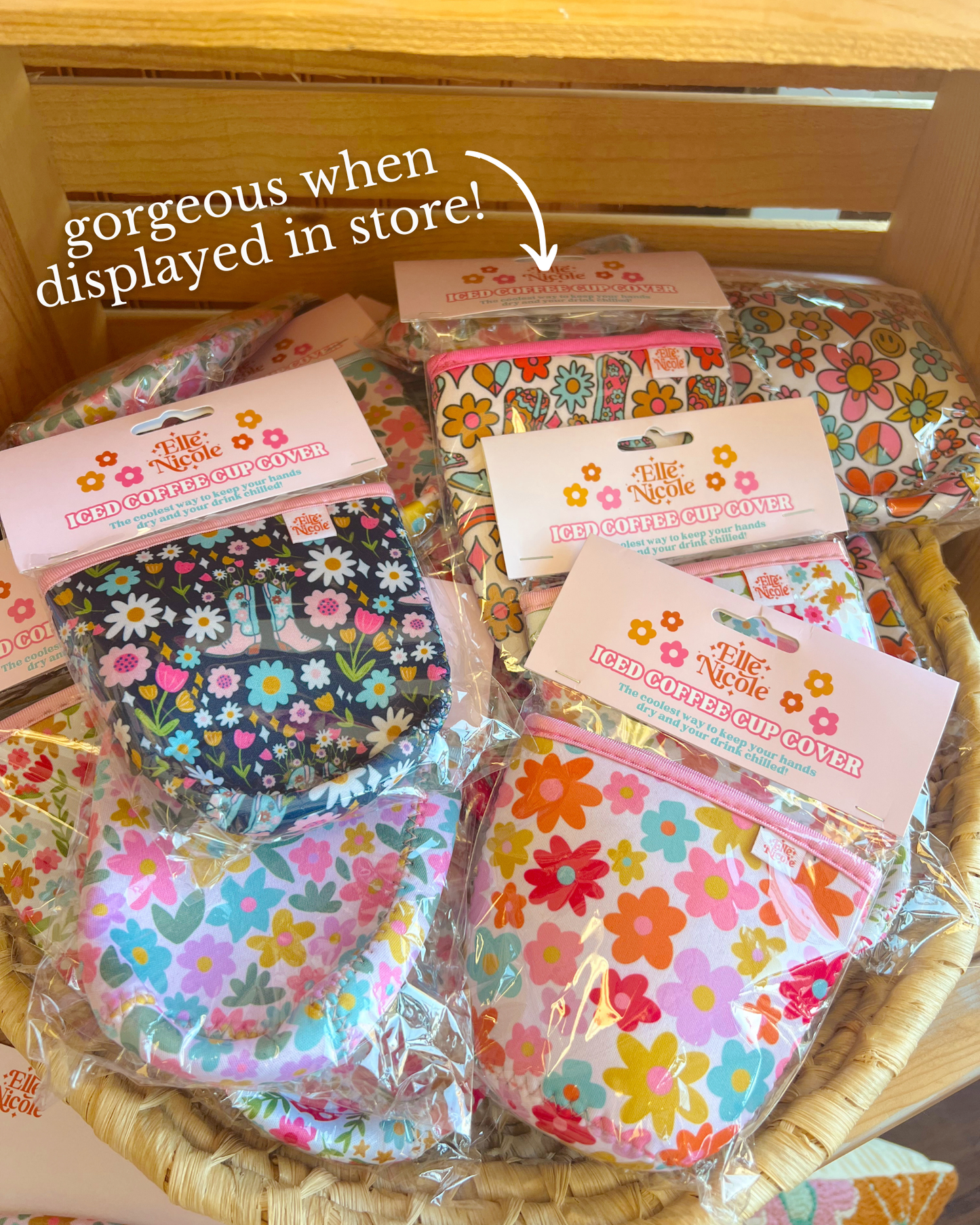Coffee Cup Cover - Pink Daisy - Iced Drink Sleeve: Large / 24oz