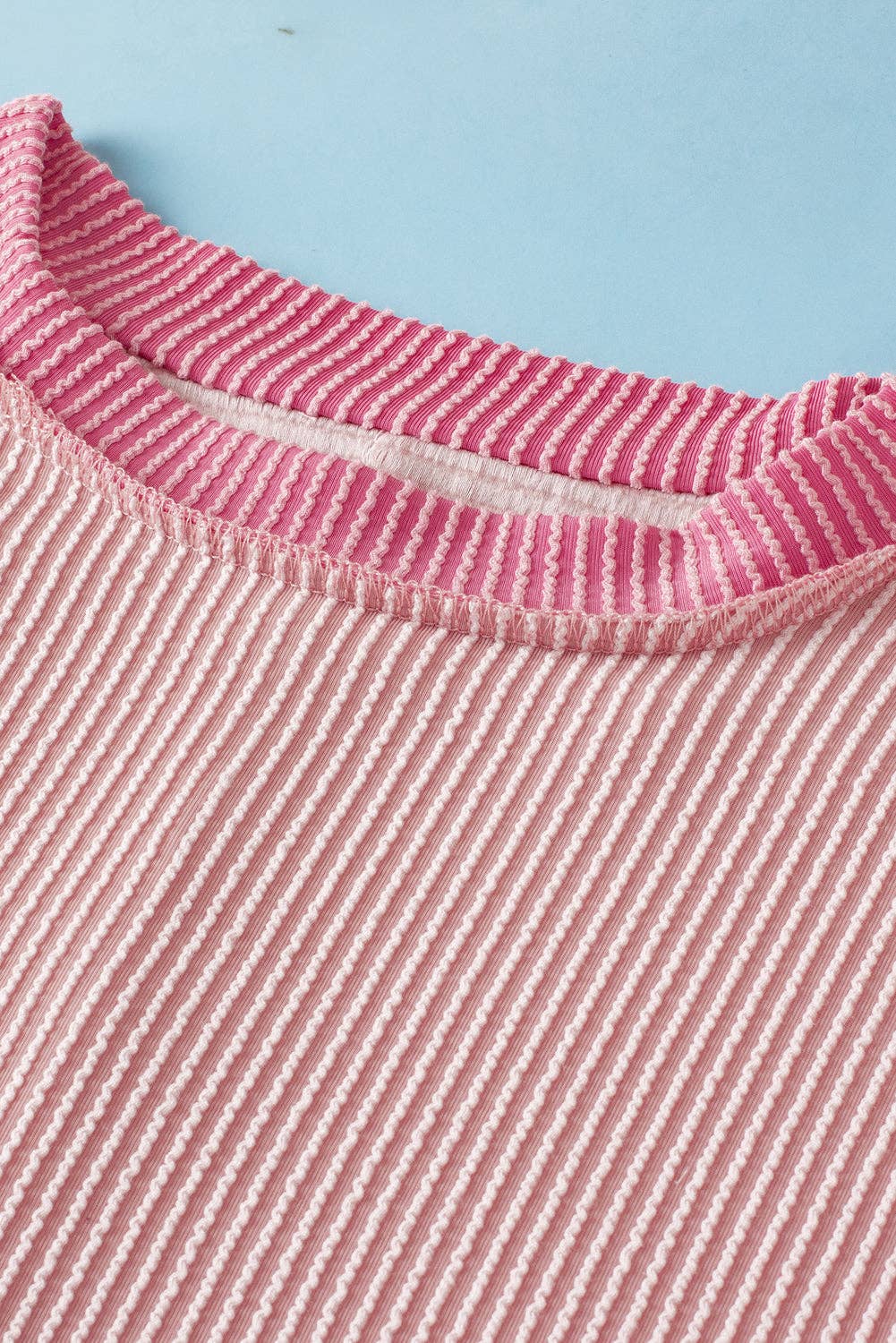 Textured Contrast Trim Round Neck T Shirt: Bright Pink / 75%Polyester+20%Viscose+5%Elastane / S